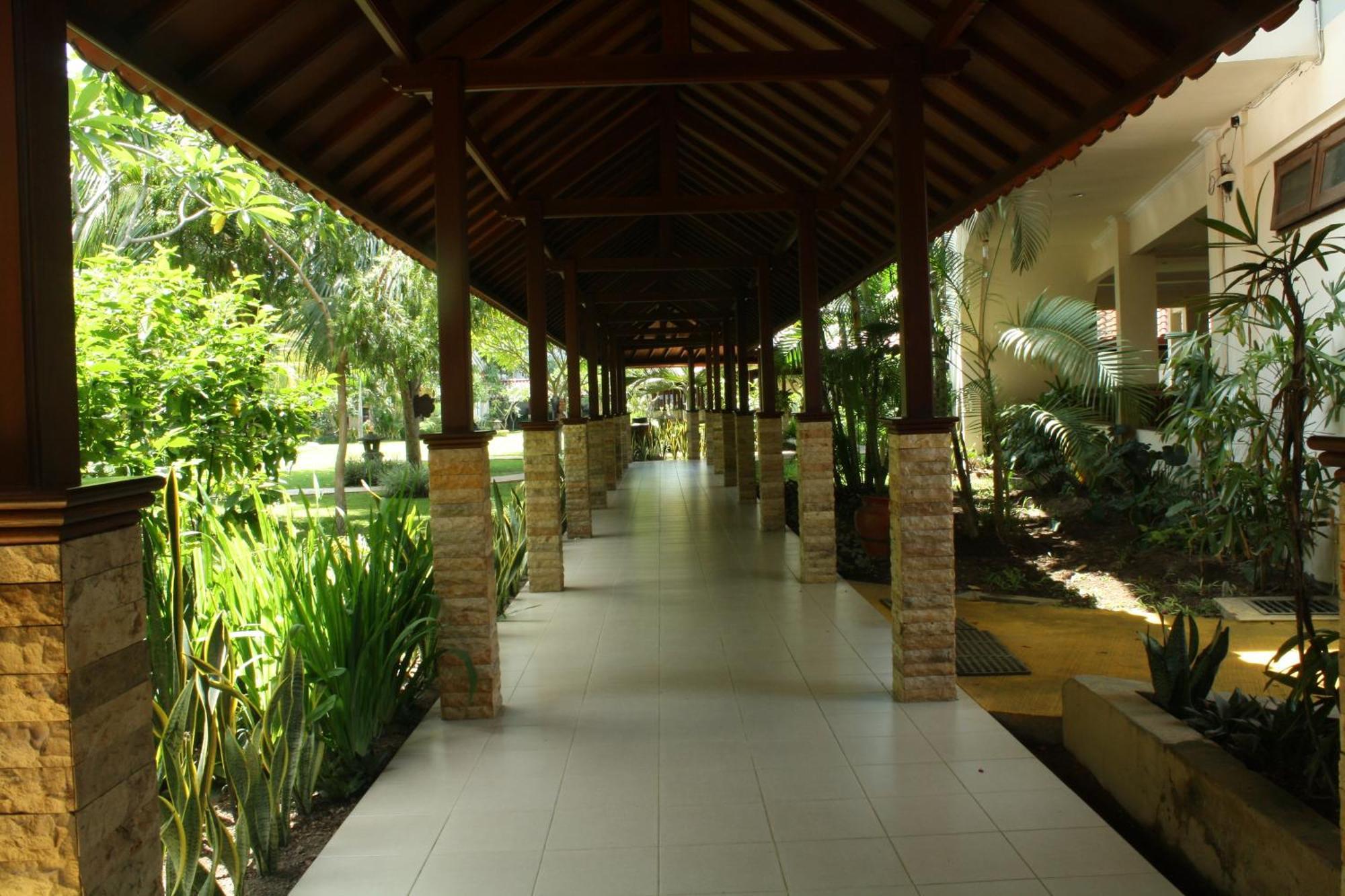 Lombok Garden Hotel Mataram Eksteriør bilde